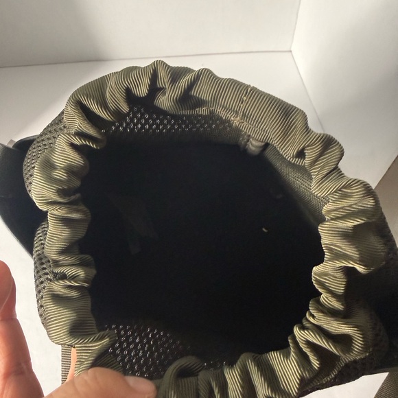 Lululemon Olive Green Crossbody bucket Bag - Picture 8 of 10